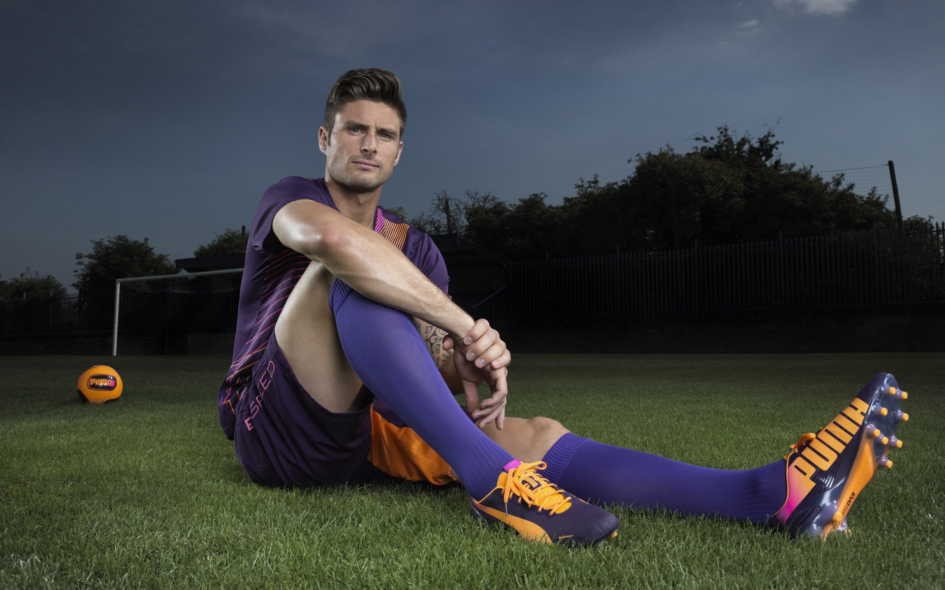 体育品牌跨界合作拓展年轻用户市场，国内体育品牌应该如何展开宣传